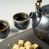 Kép 5/5 - Made in Japan Black - Bright Blue Drip sake csésze, 50 ml