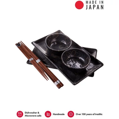 Made in Japan MT black sushi készlet evőpálcikákkal